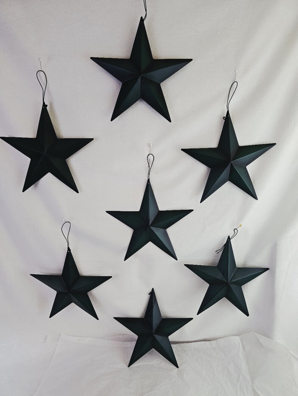 Lot of 7 Vintage Farmhouse Tin Barn Star Ornaments 8” Hunter Green Primitive - Picture 2 of 5